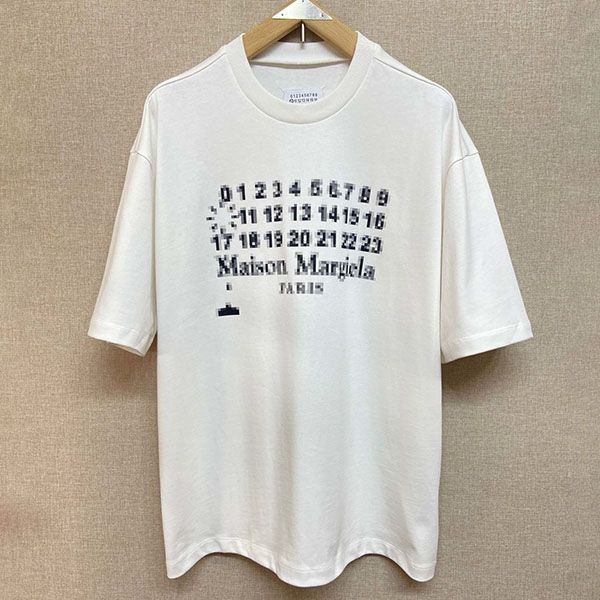 大人気！メゾン マルジェラ ナンバーロゴTシャツ偽物 白 Mab80079通販
