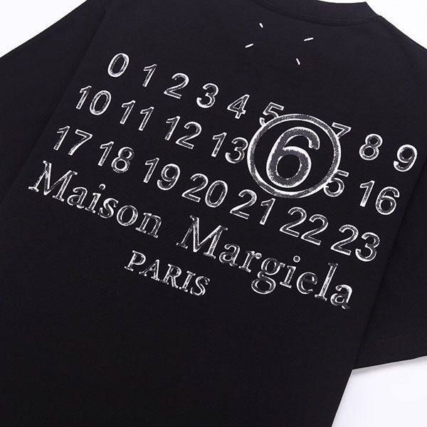 目を惹くカラー メゾン マルジェラ ナンバリング コピー ロゴ Tシャツ Mao92926N級品