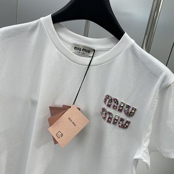 即発送 ミュウミュウ 刺繍入りコットンTシャツ コピー myf59063激安送料無料