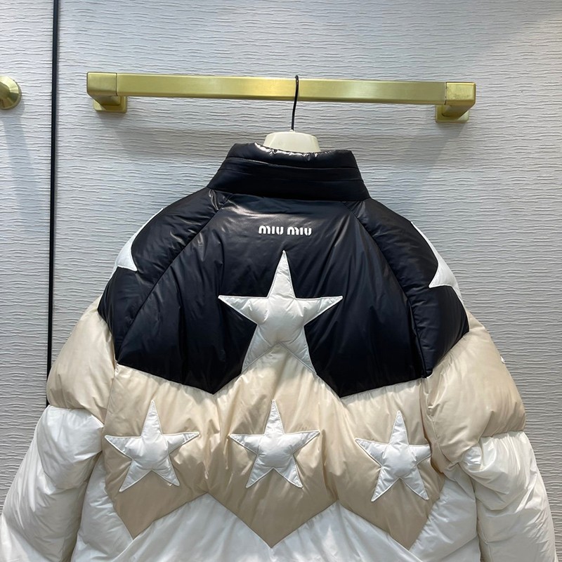 大人気!!新色【ミュウミュウ コート コピー】キルティング ナイロン ダウンジャケット myq06348品質保証