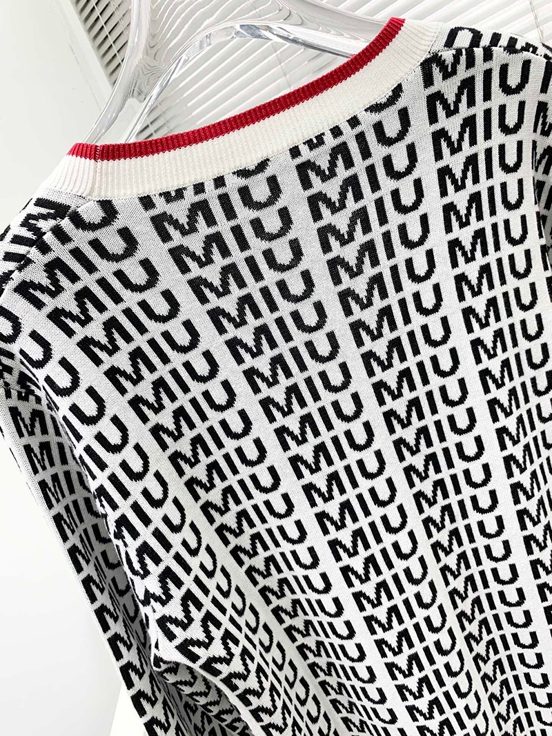 累積売上総額第１位！MIU MIU セーター 偽物☆ オーバーサイズロゴモヘアセーター♪ myv89740最高級