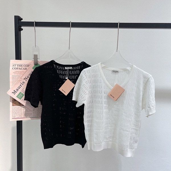 日本未入荷ミュウミュウ 透かしロゴ Tシャツ スーパーコピー myx68190人気