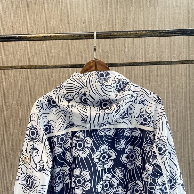 日本未入荷 21SS【モンクレール ジャケット コピー】Keragan フローラル ナイロン ジャケット 0931A761005956R770N級品