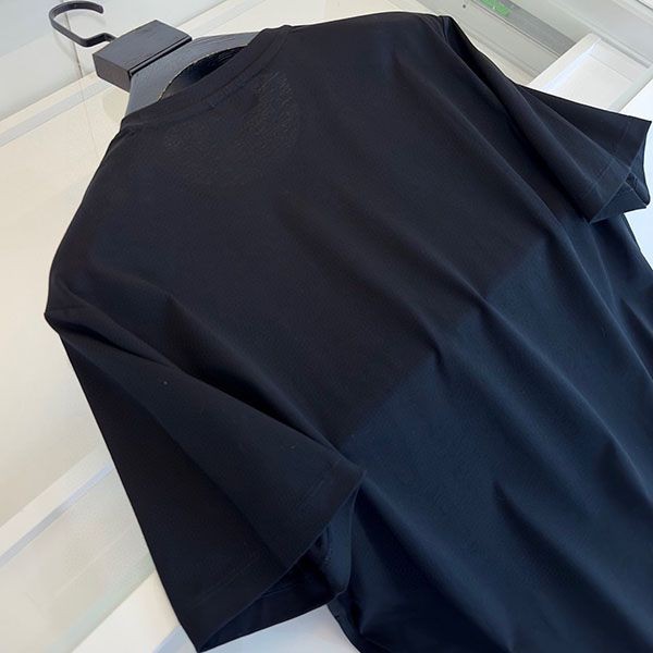 モンクレール ロジャーラビット Tシャツ コピー ロゴ I10918C000激安送料無料