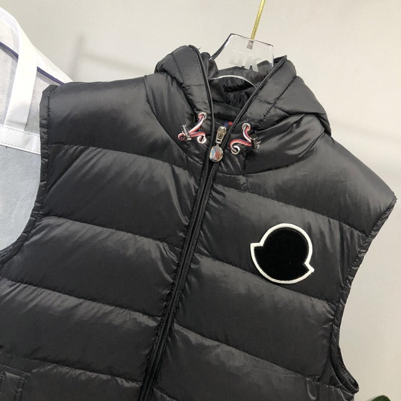 欲しい♡超限定♪ モンクレール コピー フード付 ダウンベスト SGSEEC211通販