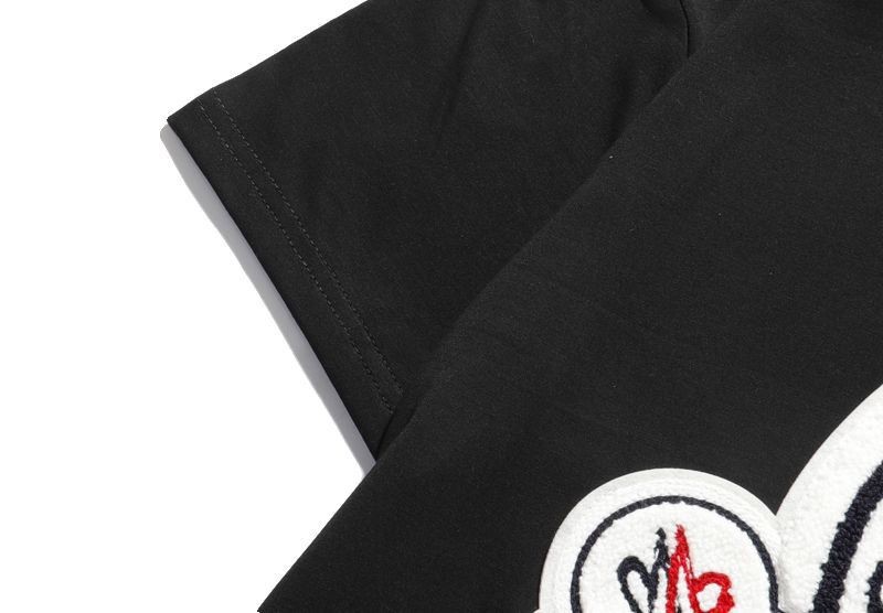 ★日本!!人気！モンクレール ビッグ ロゴ T シャツ スーパーコピー mob39508代引きを販売