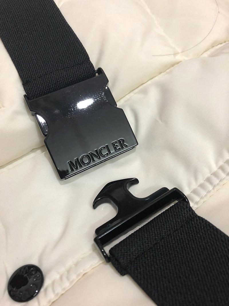 21秋冬新作 モンクレール ファー付き フード付 ダウンジャケット moc87885最高級