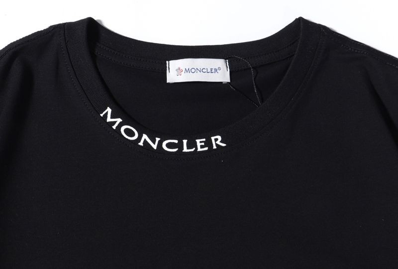 大人気！モンクレール カフスロゴ付き Tシャツ 偽物 2色 moc99123最高級