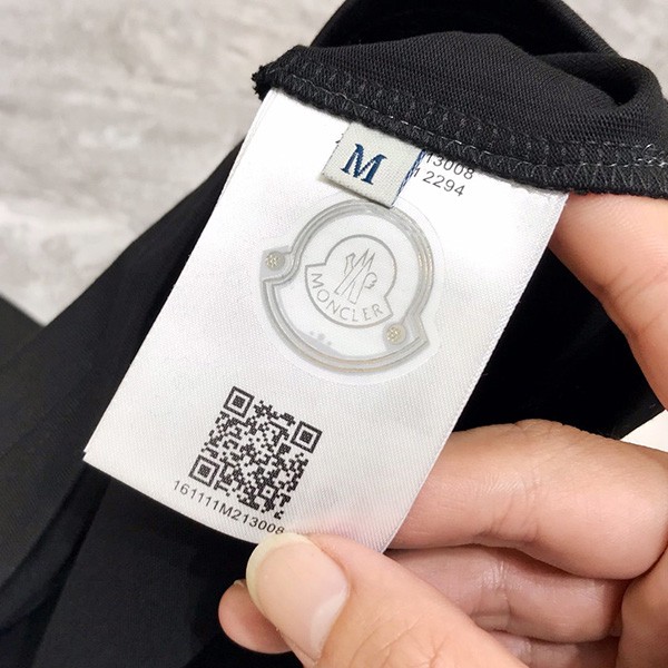 モンクレール ロゴ ALYX半袖Tシャツ 偽物 mod45834人気