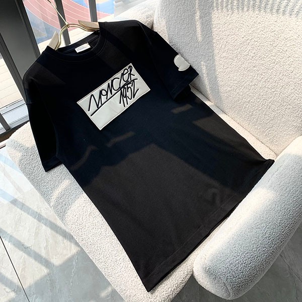 すぐ届 モンクレール 1952 ロゴパッチ 半袖Tシャツ コピー 2色 mod98820人気