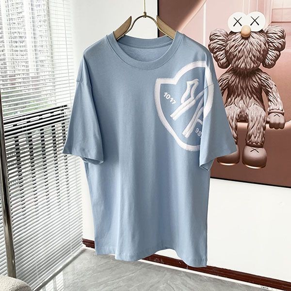 定番 モンクレール レディース ロゴプリント 偽物 Tシャツ mof92602最高級