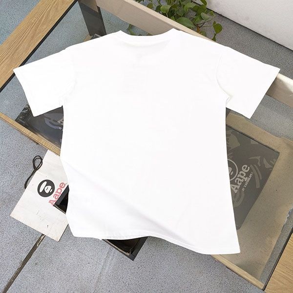 モンクレール クルーネック プリント刺しゅうロゴTシャツ mof94599通販