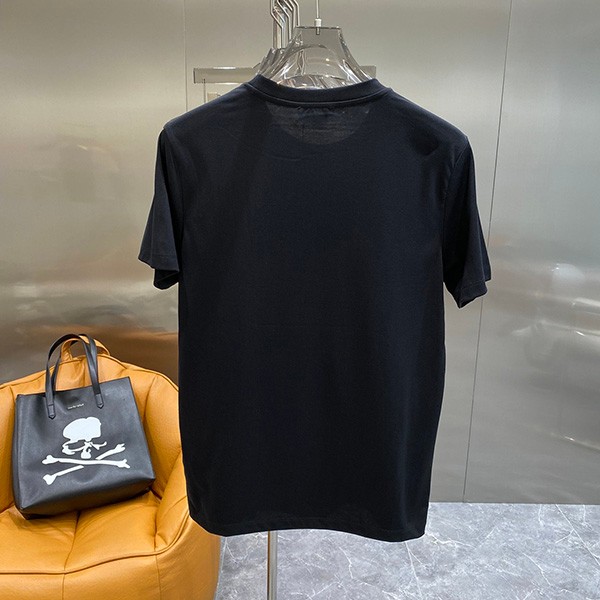 モンクレール 衿にレタリング付きTシャツ 偽物 mog49139品質保証