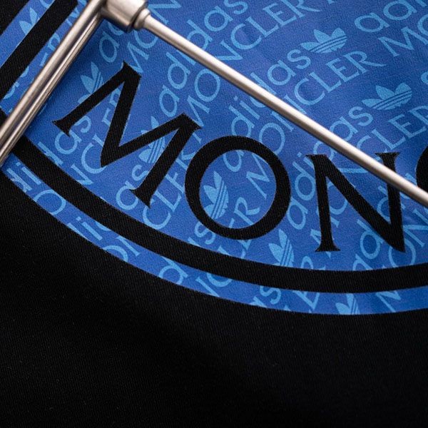 n級品 おすすめ モンクレール アディダス コラボ★ロゴプリント Tシャツ moi26413高い品質