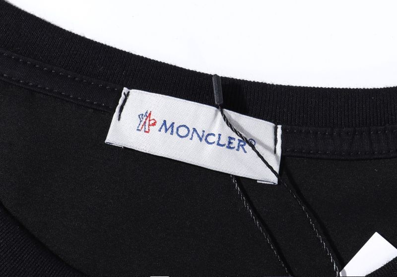 世界中で大人気♪モンクレール ダブルロゴ入りTシャツ コピー 2色 mok37227N級品