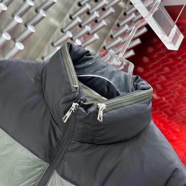 定番 モンクレール ダウンジャケット コピー "PEUPLIER" mom54643高い品質