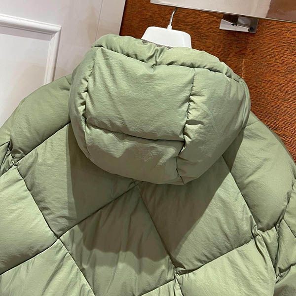 高品質 モンクレール Reynaud ショートダウンジャケットコピー mon30904高い品質