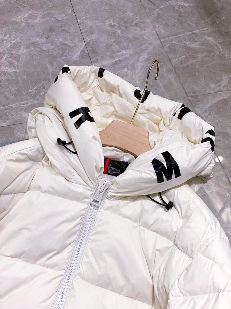 目を惹くカラー モンクレール 偽物 ユニセックス フード付 ダウン mop86541高い品質