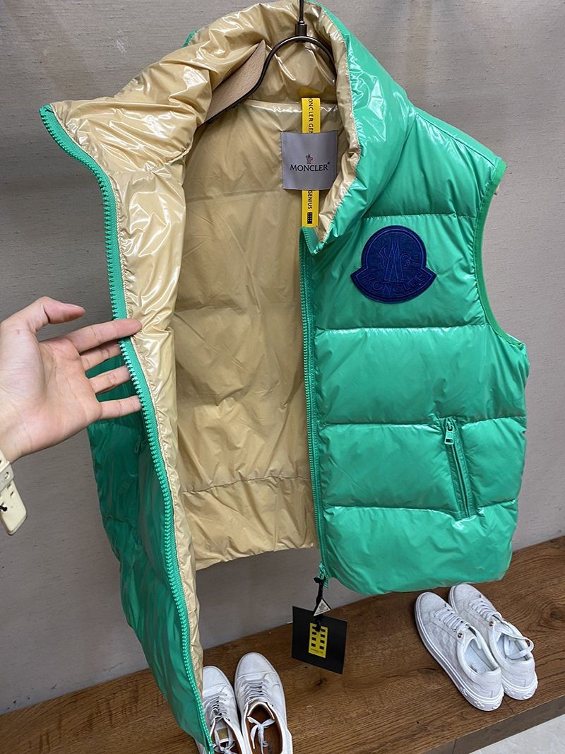 21-22AWモンクレール ダウンベスト コピー グリーン mor25422N級品