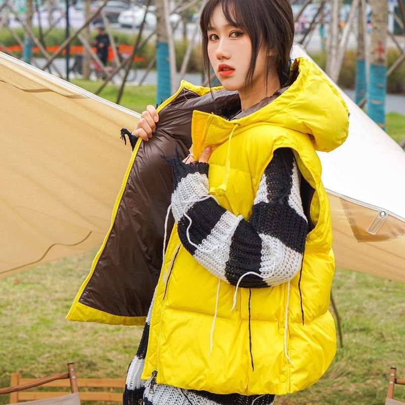 超話題!モンクレール ショートダウンジャケッ コピー ダウンベスト mor39948品質保証