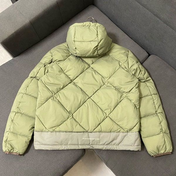 《大人気》モンクレール Arvouinショートダウンジャケット mor94433通販