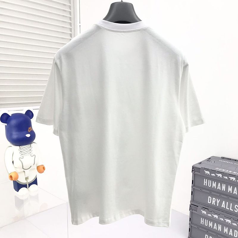 春夏新作◆モンクレール◆ブラック ロゴ コットン Tシャツ 偽物 moy21933通販