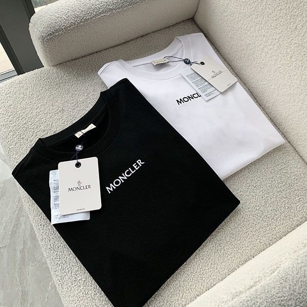 モンクレール ロゴプリントTシャツ moy26739高い品質