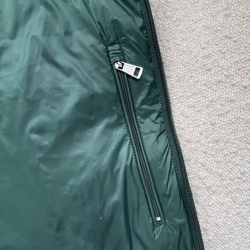 大人気！モンクレール ダウンベスト スーパーコピー moy95211品質保証