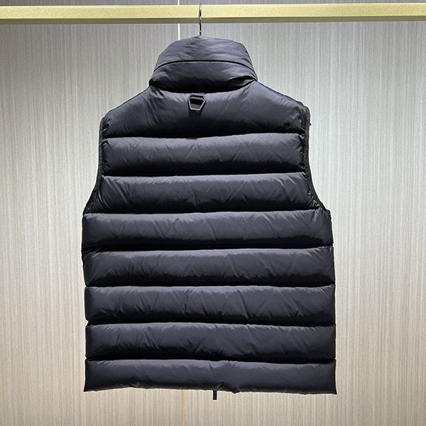 入手困難 モンクレール ダウンベスト スーパーコピー moz05418高い品質