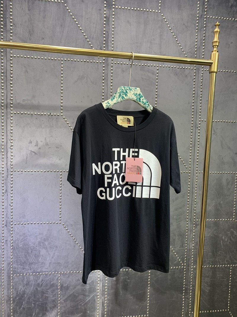 秋冬新作 グッチ×ノースフェイス コピー コラボ★スペシャルロゴTシャツ Noa63076激安送料無料