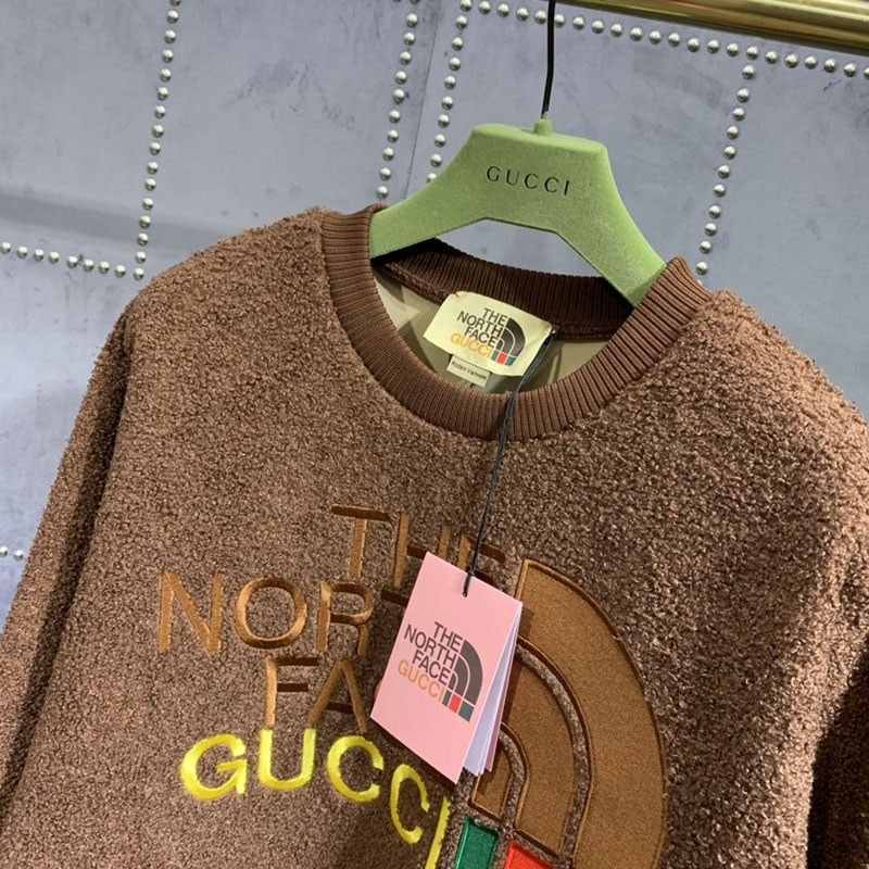 大人気！グッチ x ノースフェイス コピー ★ロゴフェイクファースエット プルオーバー Nod66918高い品質