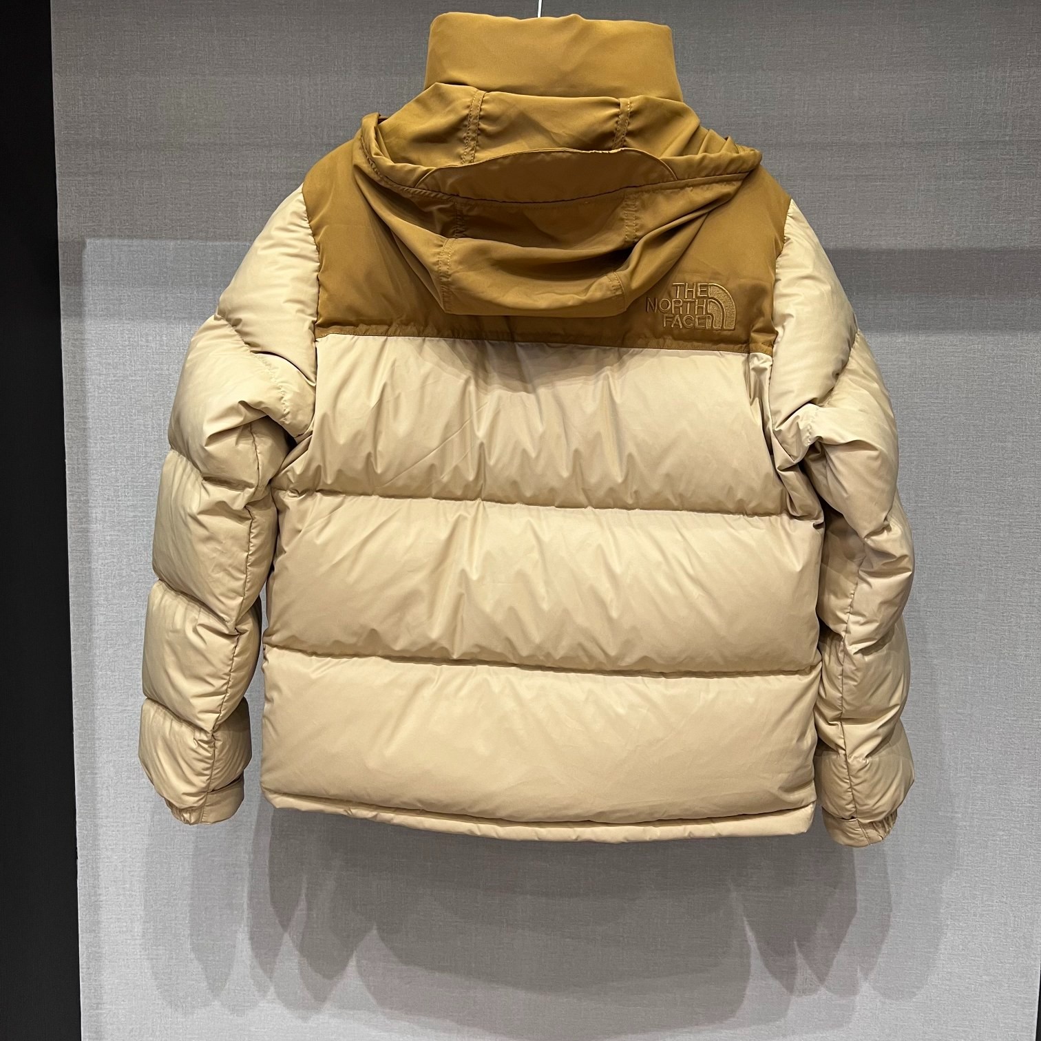 春夏新作ノースフェイス 1996 NOVELTY NUPTSE ジャケット スーパーコピー Noh85532最高級