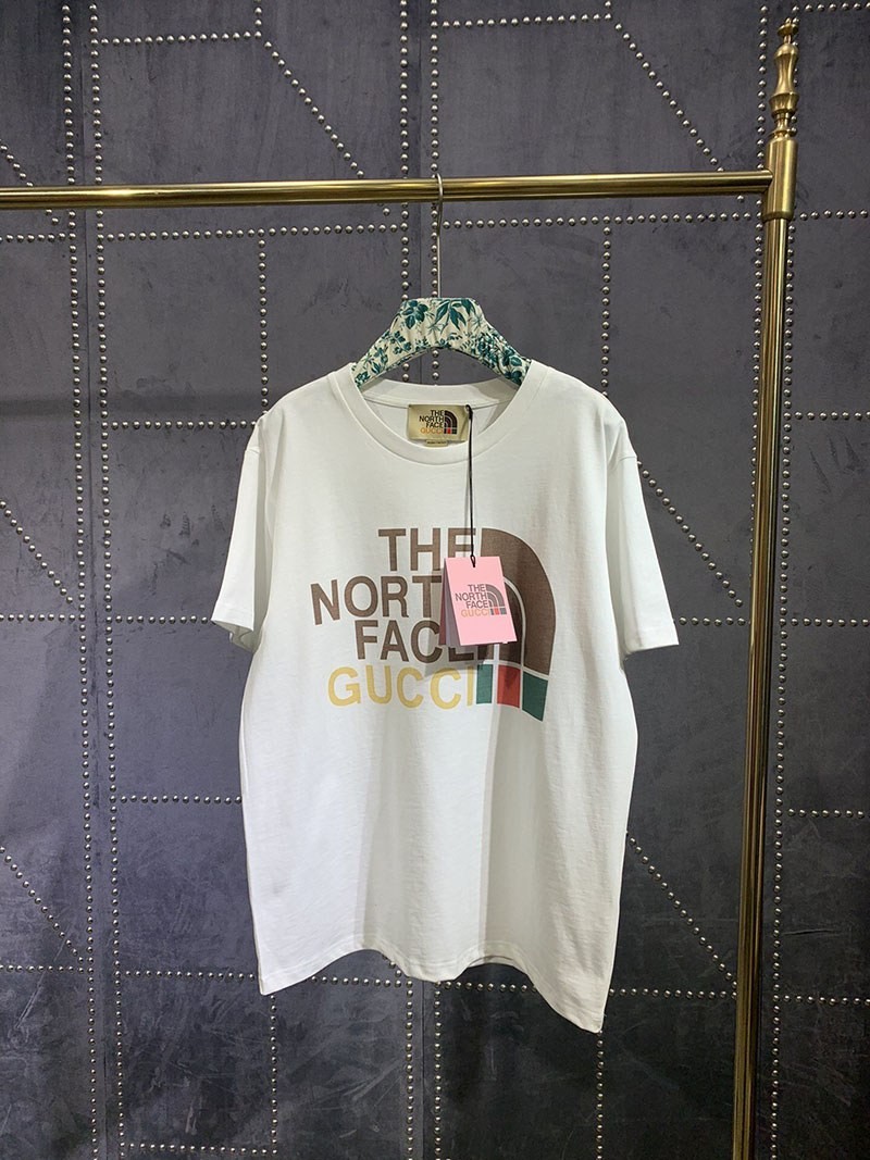 日本未入荷 グッチ×ノースフェイス コラボ★スペシャルロゴTシャツ コピー Noi26522