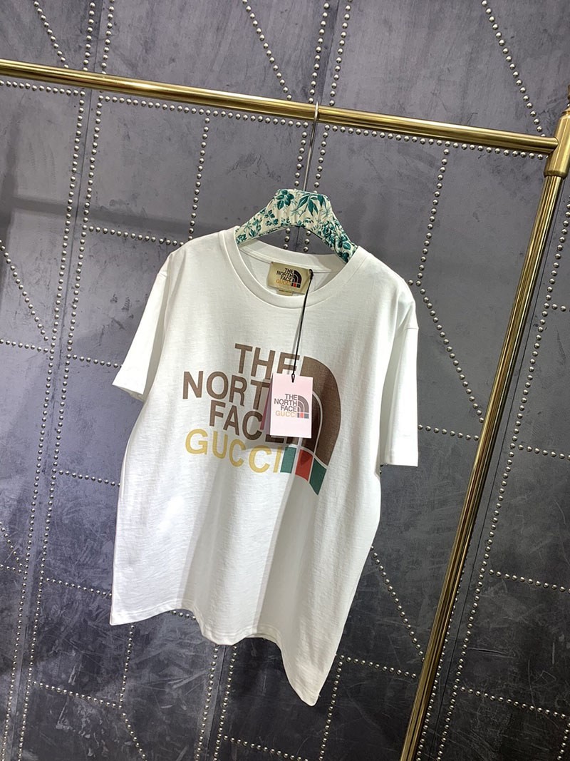 日本未入荷 グッチ×ノースフェイス コラボ★スペシャルロゴTシャツ コピー Noi26522激安送料無料
