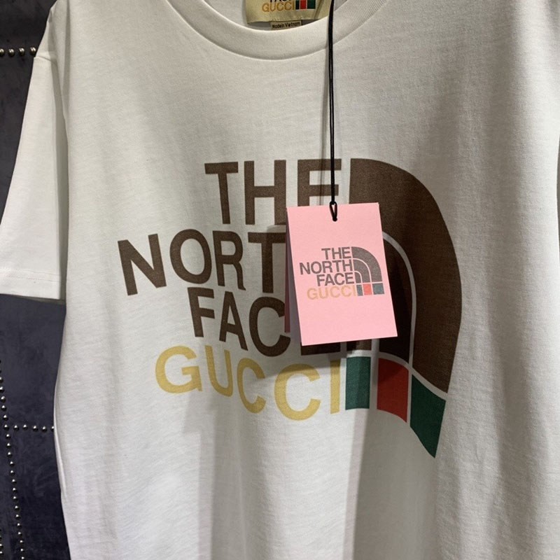 日本未入荷 グッチ×ノースフェイス コラボ★スペシャルロゴTシャツ コピー Noi26522N級品