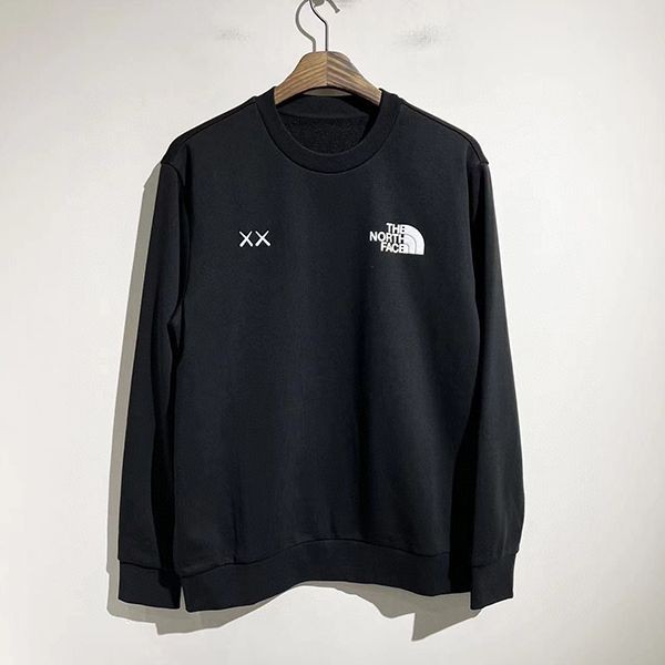 大人気！KAWS×ノースフェイス コラボ 長袖コットントレーナー 2色 Noj10113激安送料無料