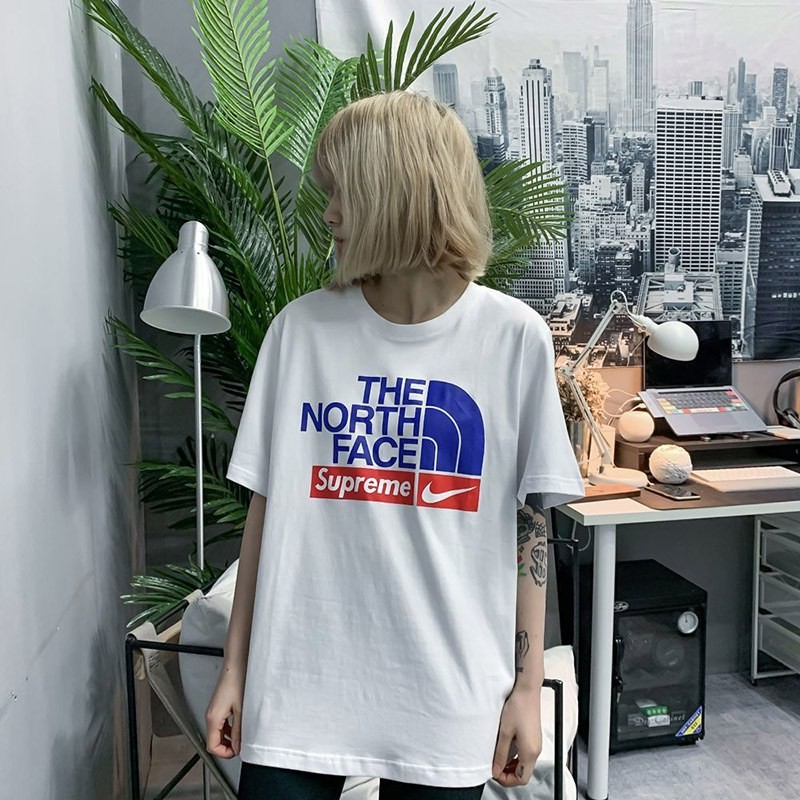 入手困難 シュプリーム xノースフェイス x ナイキ コラボ★スペシャルロゴTシャツ Nom85360