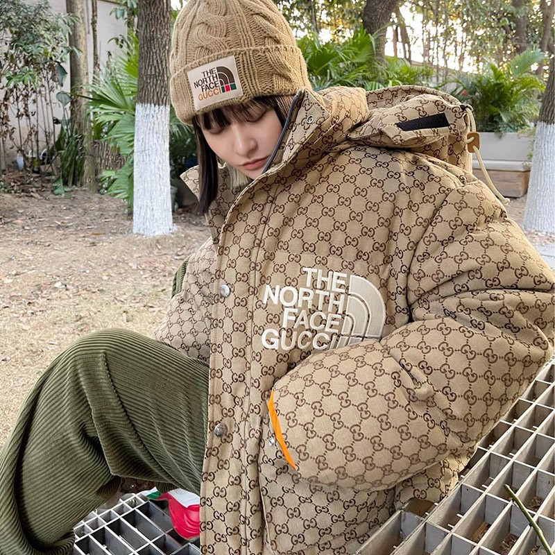 【日本未発売】 グッチ ノースフェイス ダウン コピー グッチ NORTHFACE コラボ 2021新作 Non19790