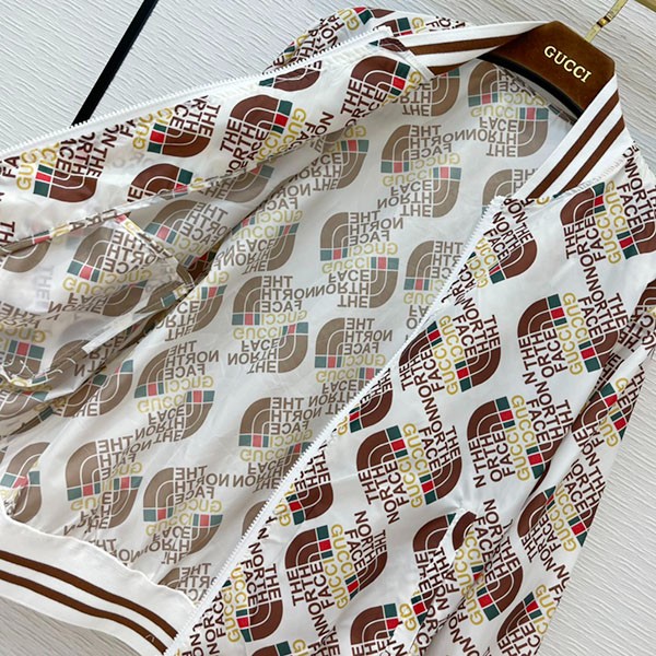 稀少 ノースフェイス グッチ コラボ テクニカル コピージャケット Nov30418代引きを販売