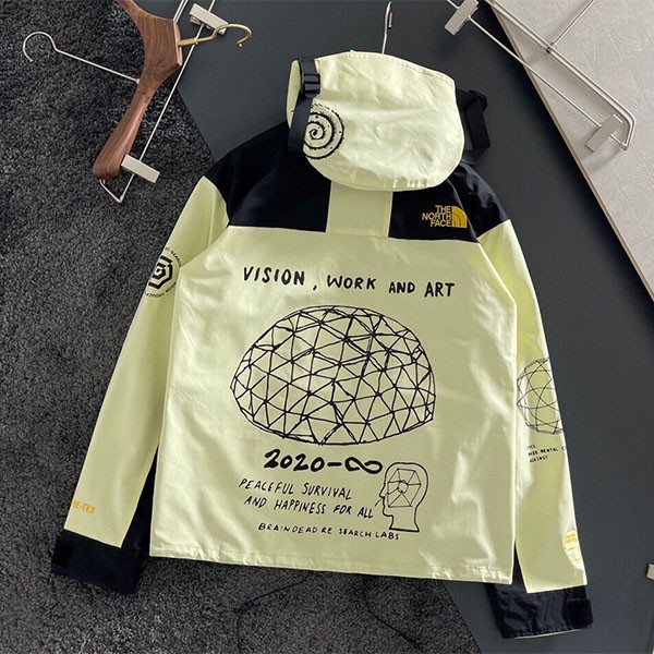 大人気！コラボ ノースフェイス×ブレインデッド 偽物 マウンテンジャケット Shu81852代引きを販売