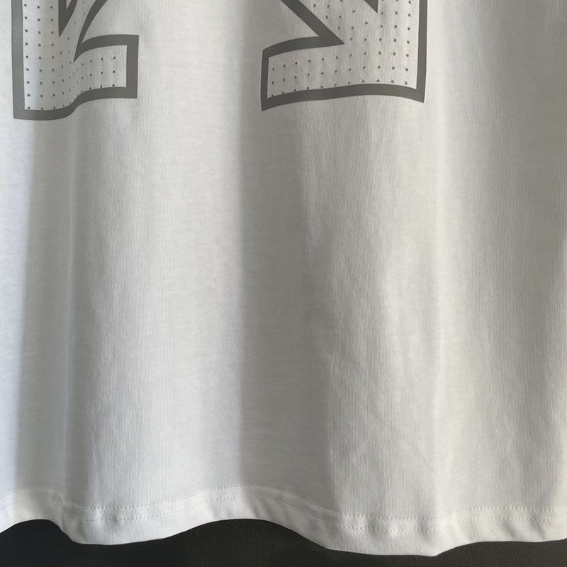 人気No1オフホワイト コピー アローロゴTシャツ ofb95244N級品