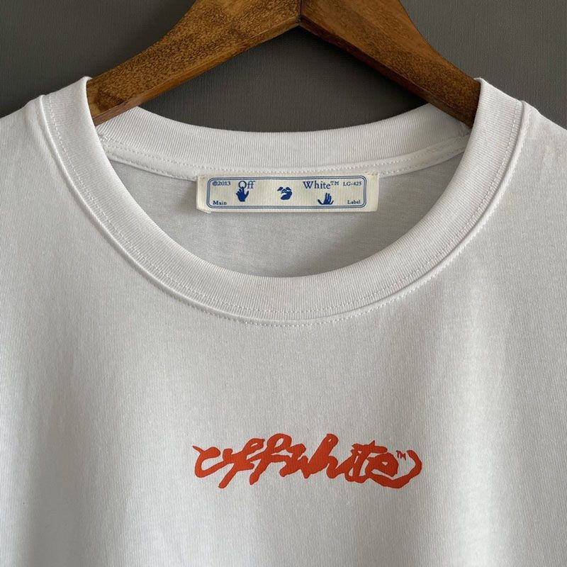 人気急上昇オフホワイト グラフィティ アローロゴTシャツ 偽物 ofn08286人気