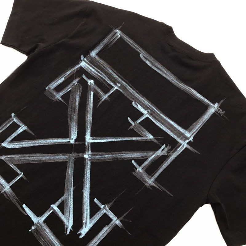 争奪戦オフホワイト グラフィティ アローロゴTシャツ スーパーコピー ofx82407最高級