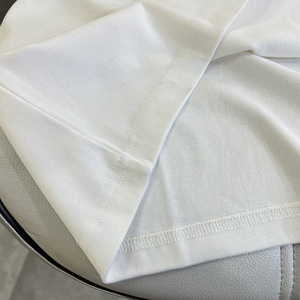 プラダ ロゴパッチ Tシャツ コピー 入手困難品！ 828341激安送料無料