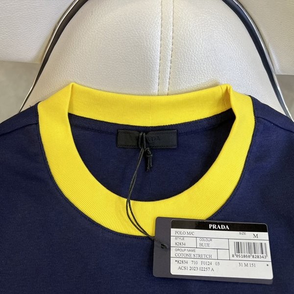 早い者勝ち♡プラダ ロゴパッチ Tシャツ 偽物 82834通販