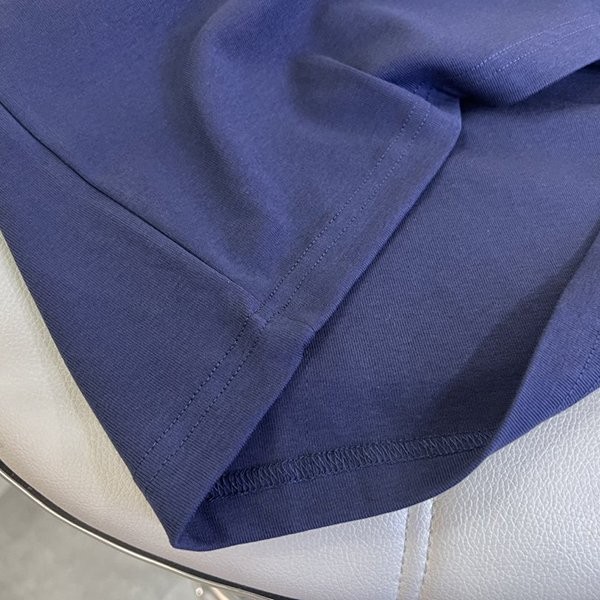 早い者勝ち♡プラダ ロゴパッチ Tシャツ 偽物 82834激安送料無料