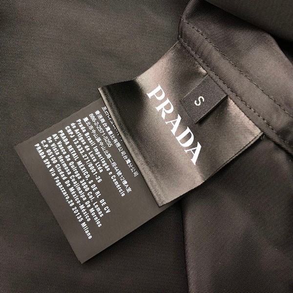 プラダ★人気★スタッズ Re-Nylon シャツ コピー SC591_1WQ8最高級