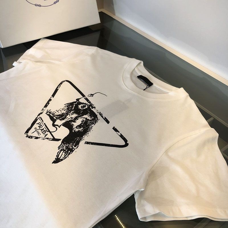 春夏新作プラダ ロゴ コットンTシャツ スーパーコピー pub25537高い品質