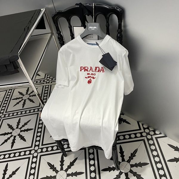 セール新作国内発送 プラダ ロゴコットンTシャツ 偽物☆ pud52652人気