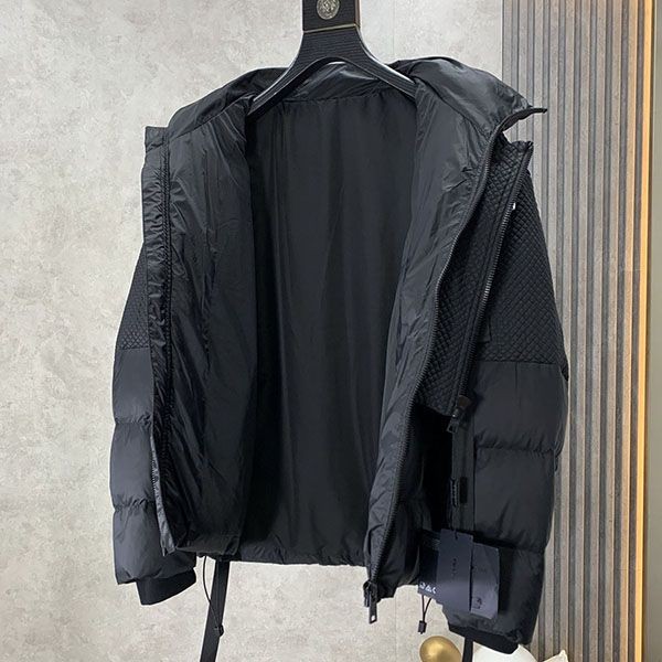 高級ブランド プラダ ダウンジャケット 偽物 pue64242品質保証